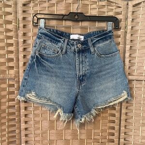 Vervet Cut off Jean shots